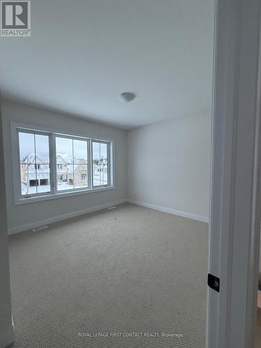 12 Herbert Avenue, Oro-Medonte, ON - Indoor Photo Showing Other Room