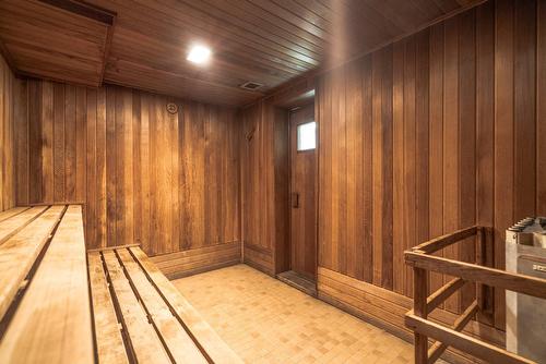 Sauna - 406-4555 Av. Bonavista, Montréal (Côte-Des-Neiges/Notre-Dame-De-Grâce), QC - Indoor Photo Showing Other Room