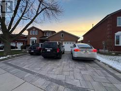 BASEMENT+MAIN - 1366 CHALFIELD DRIVE  Oakville, ON L6J 6R5