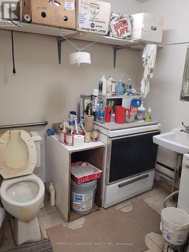 817 King Street E, Hamilton, ON 