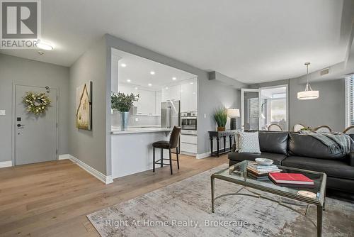 Open Concept - 603 - 2121 Lakeshore Road, Burlington (Brant), ON - Indoor Photo Showing Living Room