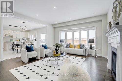 1580 Sharpe Street, Innisfil, ON - Indoor Photo Showing Living Room With Fireplace