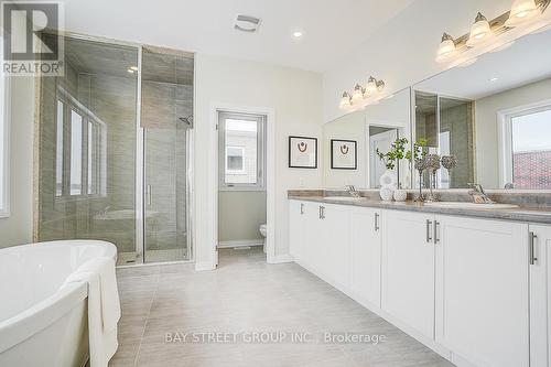1580 Sharpe Street, Innisfil, ON - Indoor Photo Showing Bathroom