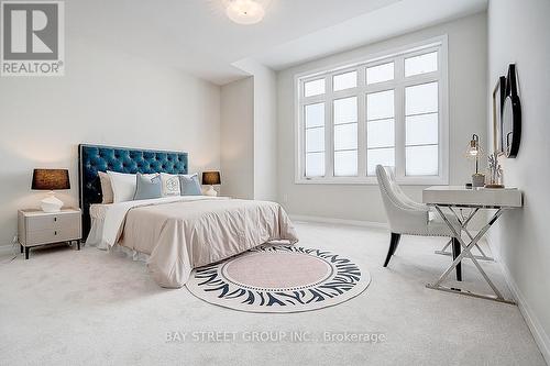 1580 Sharpe Street, Innisfil, ON - Indoor Photo Showing Bedroom
