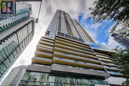 5112 - 1 Concord Cityplace Way, Toronto, ON - Outdoor With Balcony