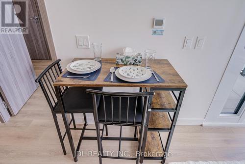 5112 - 1 Concord Cityplace Way, Toronto, ON - Indoor