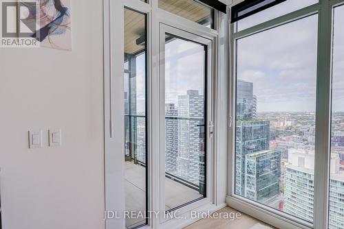 5112 - 1 Concord Cityplace Way, Toronto, ON - Indoor Photo Showing Other Room