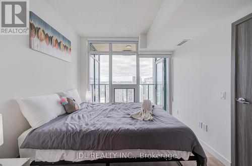 5112 - 1 Concord Cityplace Way, Toronto, ON - Indoor Photo Showing Bedroom