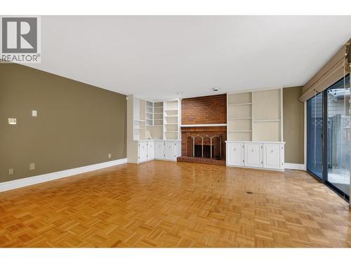 9839 Waller Court, Richmond, BC - Indoor With Fireplace