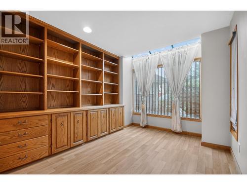 9839 Waller Court, Richmond, BC - Indoor Photo Showing Other Room