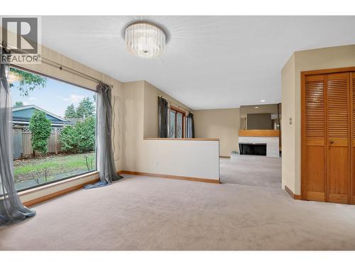 9839 Waller Court, Richmond, BC - Indoor