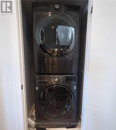 588 Rapids Lane, Mississauga, ON - Indoor Photo Showing Laundry Room