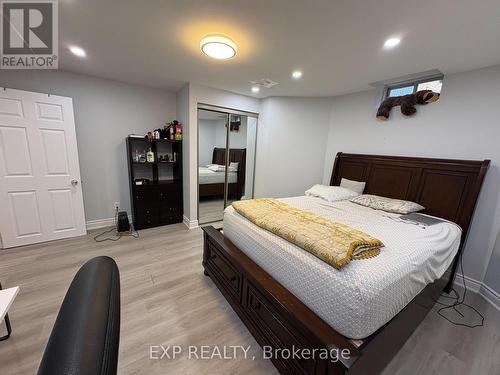 3810 Thomas Street, Mississauga, ON - Indoor Photo Showing Bedroom