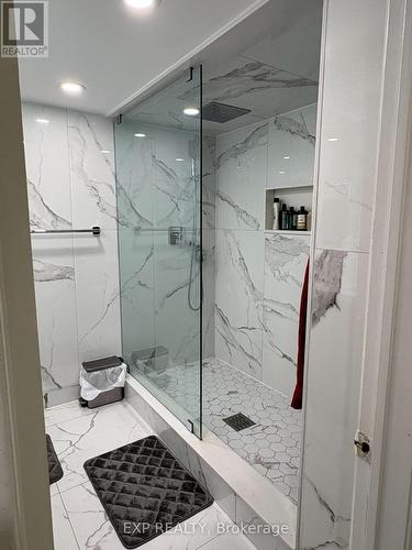 3810 Thomas Street, Mississauga, ON - Indoor Photo Showing Bathroom