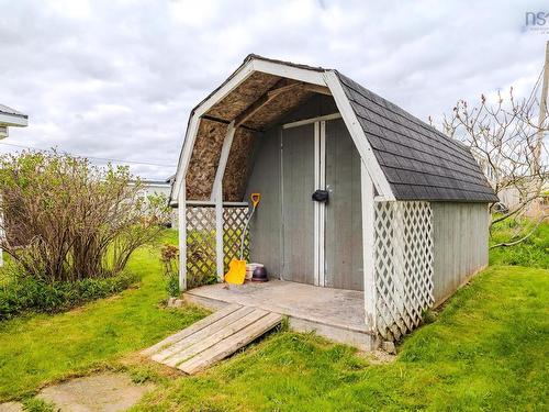 3 Maple St, Central Onslow, NS 