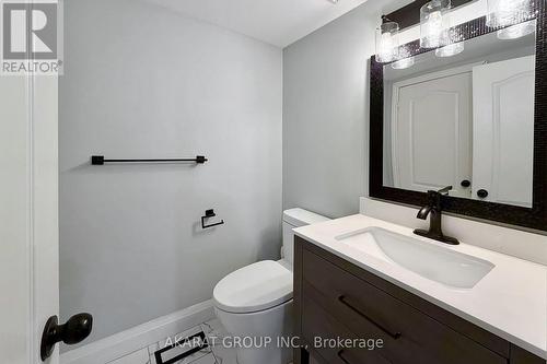 2365 Bankside Drive, Mississauga, ON - Indoor Photo Showing Bathroom