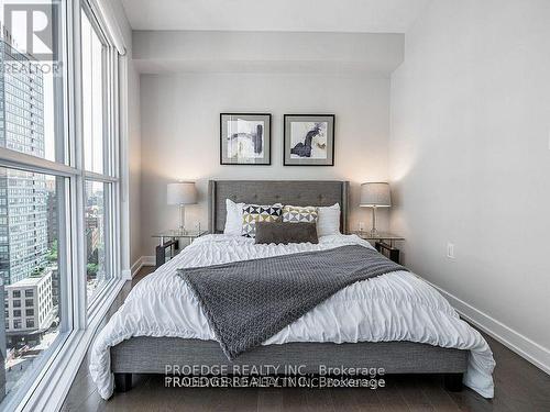 1504 - 1 The Esplanade Street, Toronto, ON - Indoor Photo Showing Bedroom