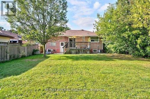 Lower - 711 Gilbert Street W, Whitby, ON - Outdoor