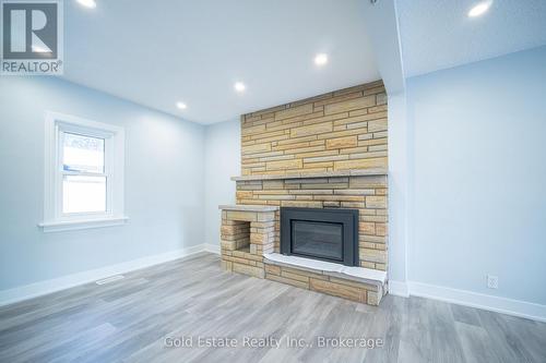 10 Monroe Street N, Cambridge, ON - Indoor With Fireplace