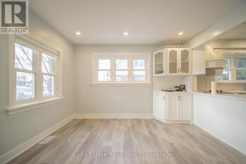 10 Monroe Street N, Cambridge, ON - Indoor