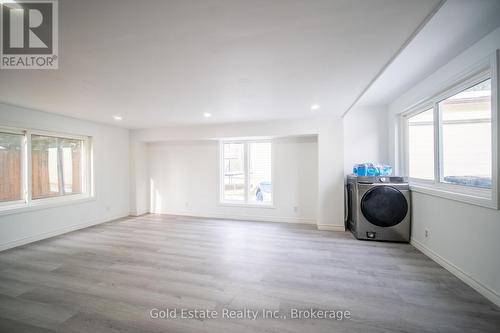 10 Monroe Street N, Cambridge, ON - Indoor Photo Showing Other Room