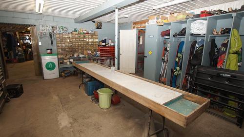 Atelier - 301 Rue Laforest, Saint-Alphonse-Rodriguez, QC - Indoor