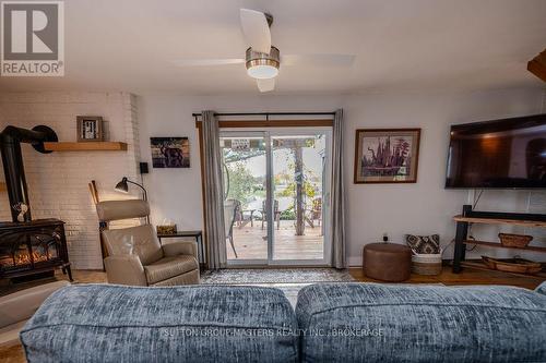 772 Stephentown Lane, Kingston (City North Of 401), ON - Indoor Photo Showing Living Room With Fireplace