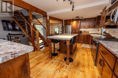 772 Stephentown Lane, Kingston (City North Of 401), ON - Indoor Photo Showing Kitchen