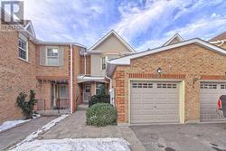 12 - 405 BUTLER COURT  Aurora, ON L4G 6G8