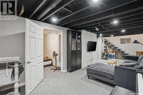 600 Mullin Avenue E, Regina, SK - Indoor Photo Showing Basement