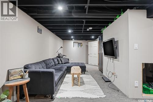600 Mullin Avenue E, Regina, SK - Indoor Photo Showing Other Room