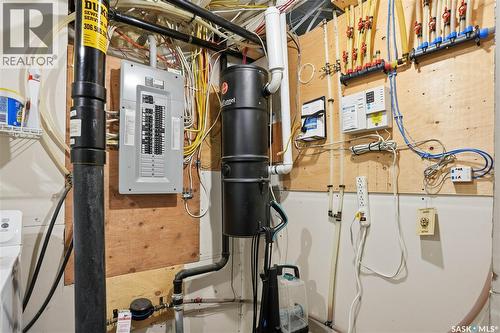 600 Mullin Avenue E, Regina, SK - Indoor Photo Showing Basement