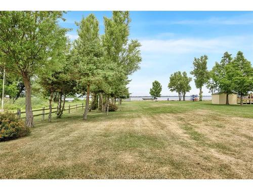 100 Ross Lane, Erieau, ON 