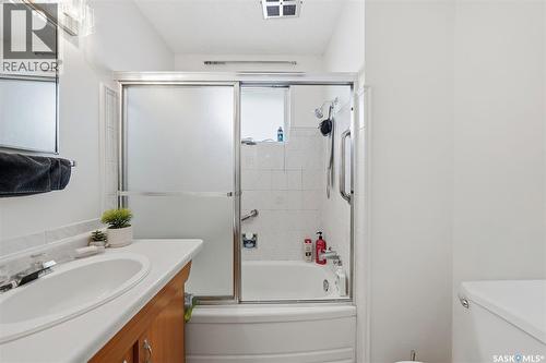 106 112Th Street W, Saskatoon, SK - Indoor Photo Showing Bathroom