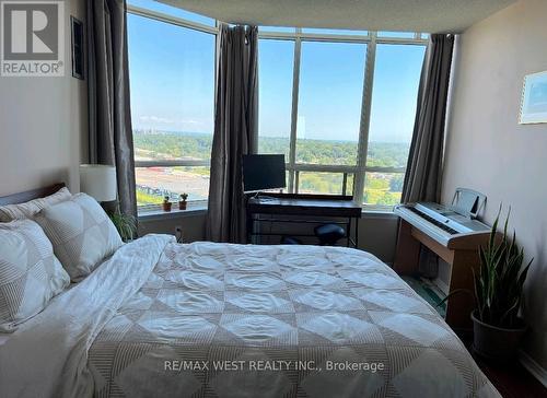 Ph11 - 5 Greystone Walk Drive, Toronto, ON - Indoor Photo Showing Bedroom