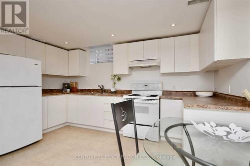 251 Livingstone Street W, Barrie, ON - Indoor Photo Showing Kitchen