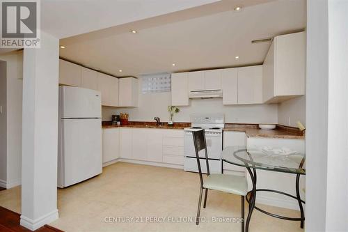 251 Livingstone Street W, Barrie, ON - Indoor Photo Showing Kitchen