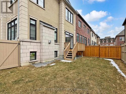 88 Harvey Bunker Crescent, Markham, ON - Outdoor
