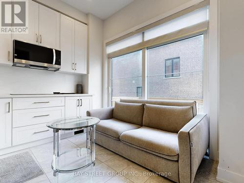 88 Harvey Bunker Crescent, Markham, ON - Indoor