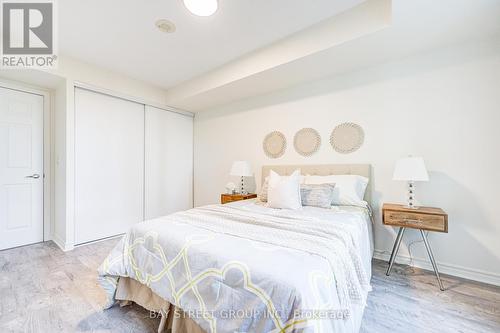 627 - 25 Lower Simcoe Street, Toronto, ON - Indoor Photo Showing Bedroom