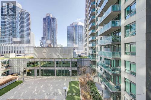 627 - 25 Lower Simcoe Street, Toronto, ON - Outdoor With Facade