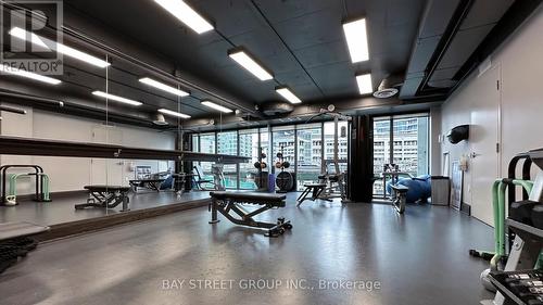 627 - 25 Lower Simcoe Street, Toronto, ON - Indoor Photo Showing Gym Room