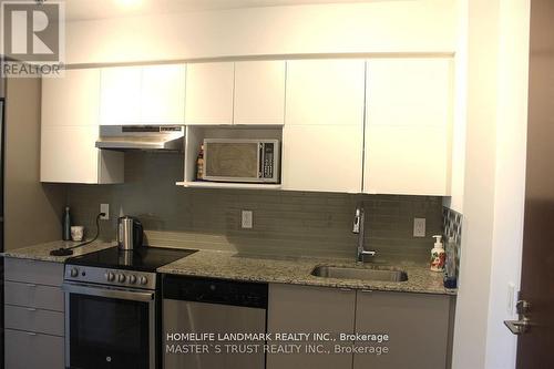 1410 - 120 Varna Drive, Toronto, ON - Indoor Photo Showing Kitchen