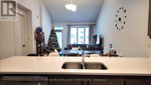 2969 Murphy Place, Innisfil, ON - Indoor Photo Showing Kitchen With Double Sink