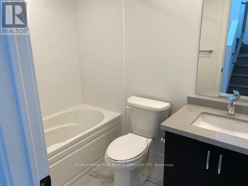 Th 9 - 200 Malta Avenue, Brampton, ON - Indoor Photo Showing Bathroom