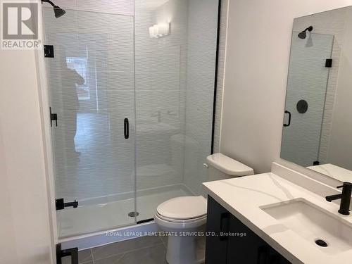 Th 9 - 200 Malta Avenue, Brampton, ON - Indoor Photo Showing Bathroom