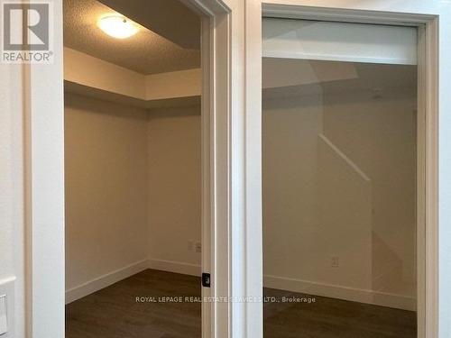 Th 9 - 200 Malta Avenue, Brampton, ON - Indoor