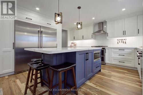 3280 Mead Crescent, Burlington, ON - Indoor Photo Showing Kitchen With Upgraded Kitchen