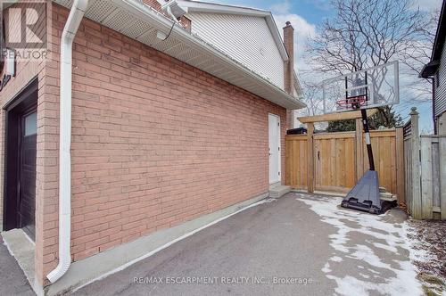3280 Mead Crescent, Burlington, ON - Outdoor With Exterior