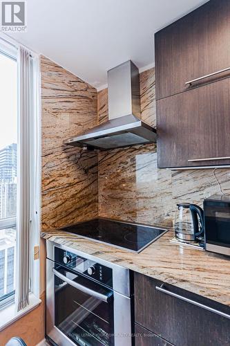 3003 - 21 Hillcrest Avenue, Toronto, ON - Indoor Photo Showing Kitchen